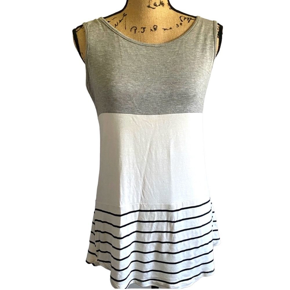 NWOT Gray Color block sleeveless round neck top